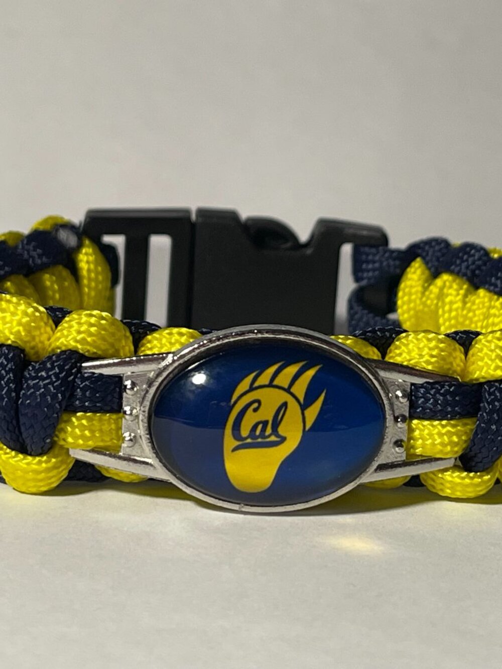 Cal Golden Bears NCAA Paracord Bracelet NEW